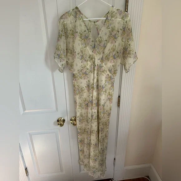 ASTR the label floral spring maxi dress flutter sleeve - Picture 3 of 7